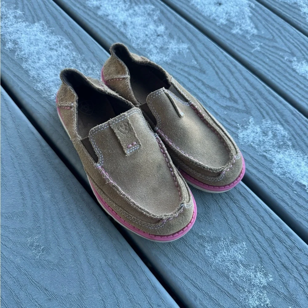 Girls Ariat Youth 13 Brown Suede Slip On Cruiser Shoes